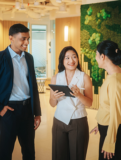 Co-workers having a discussion