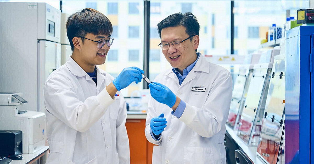 Precision medicine start-up, Lucence, founded by Dr Tan Min-Han (right, pictured with medical technologist Siah Sheng Keat)